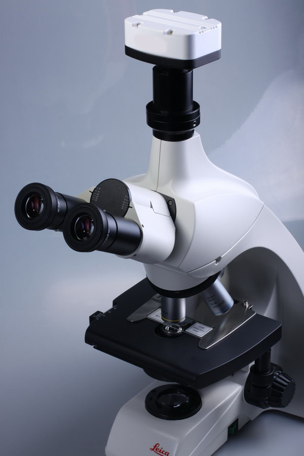 日常工作中选择显微镜数码CCD摄像头